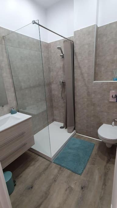 Appartement Centre-Historique 70 M2 Fréjus Buitenkant foto